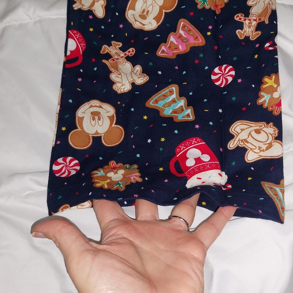 Disney "Holiday Cookies" Flannel Longsleeve Pajama Set, Large, NWT - Picture 10 of 10